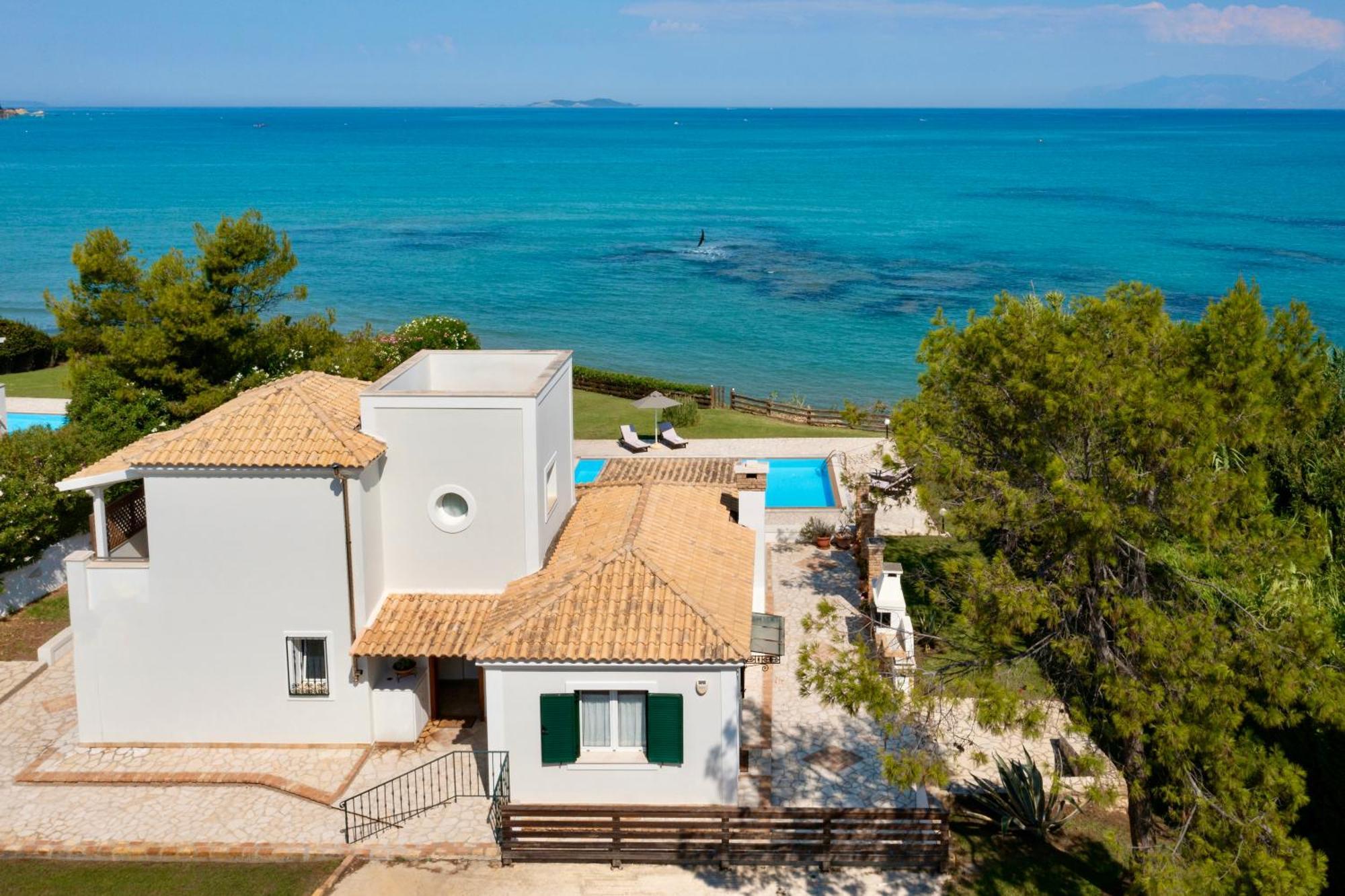 Beachfront Dionysos - With Private Villa Sidárion